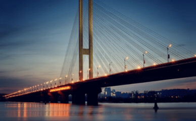 В Киеве движение по Южному мосту возобновят в одностороннем направлении