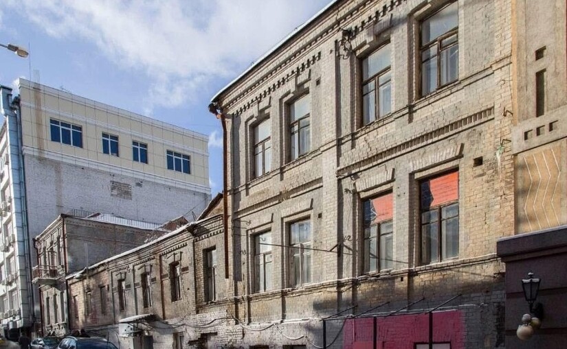 Киев поддержал сохранение усадьбы Ницке на Подоле - фото