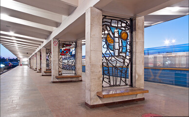 Сьогодні у станції метро Лісова день народження - їй 46 років