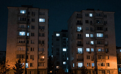 У Києві без тепла залишилися близько 1000 будинків, 900 — на лівому березі