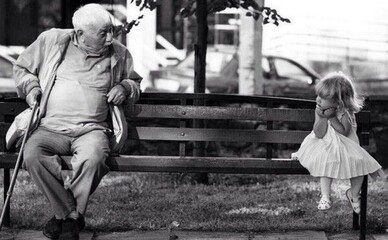 Дитина отримала 8000, а бабуся — 2595: чому держава платить пенсіонерам менше за немовлят