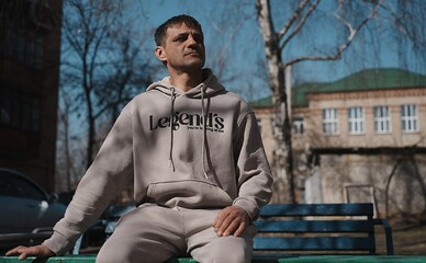 У Харкові переселенець врятував чотирьох дітей, які провалилися під лід на озері