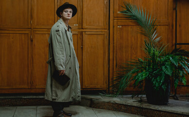 Малий театр Києва представив виставу про вченого, який боїться жінок і не може заварити чай без екзистенційної кризи