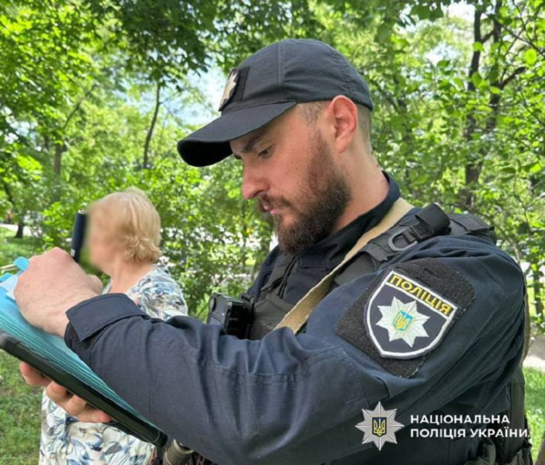 У Києві викинули з вікна шостого поверху собаку породи бішон