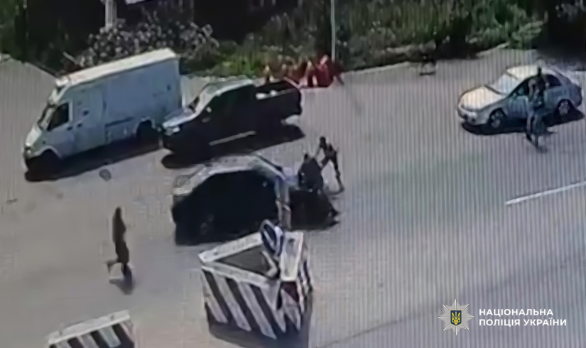 На Одещині водій BMW наїхав на прикордонника і втік