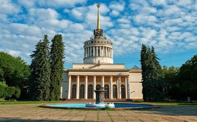 ВДНГ | Національний комплекс «Експоцентр України»